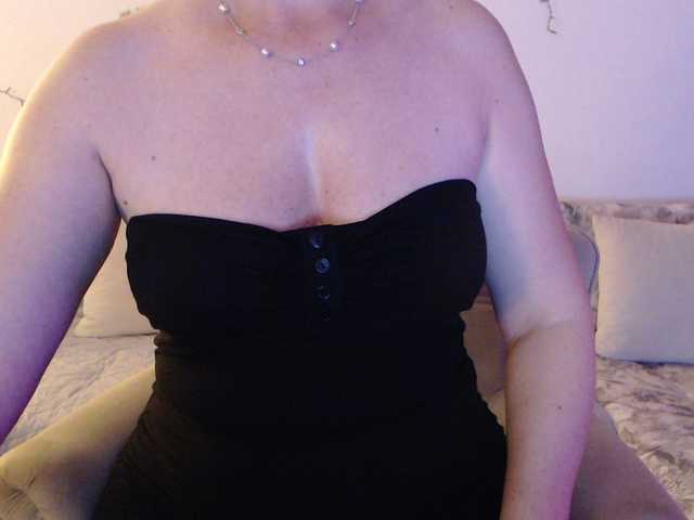 goodsnowqueen cam belle