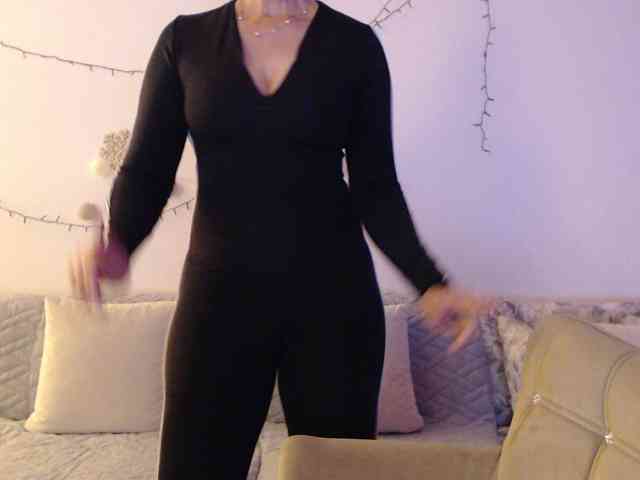 goodSnowQueen webcam