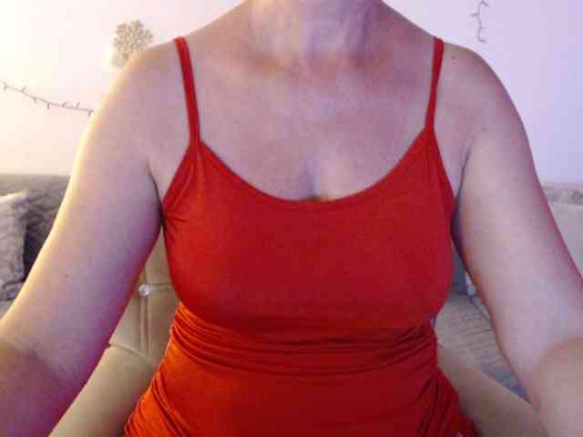 goodSnowQueen webcam