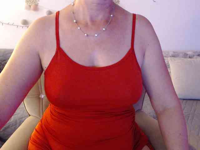 goodSnowQueen webcam