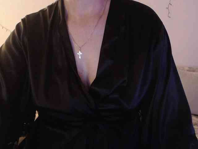 goodSnowQueen webcam