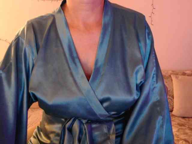 goodSnowQueen webcam