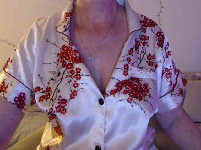 goodSnowQueen webcam
