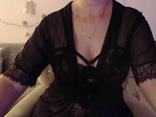 goodSnowQueen webcam