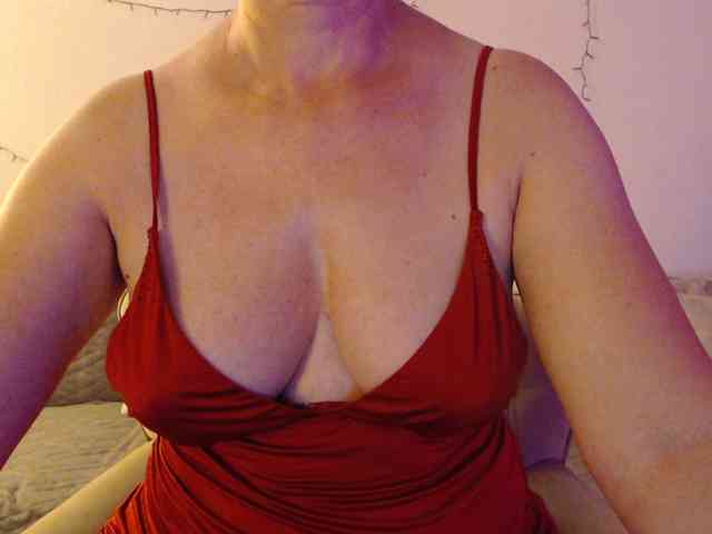 goodSnowQueen webcam