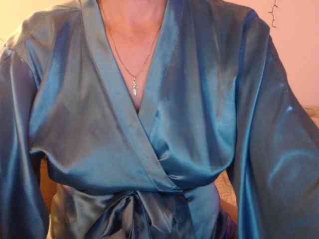 goodSnowQueen webcam