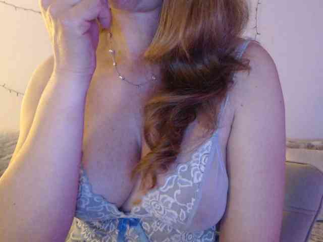 goodSnowQueen webcam