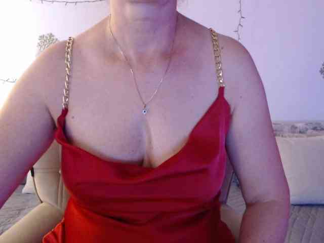 goodSnowQueen webcam