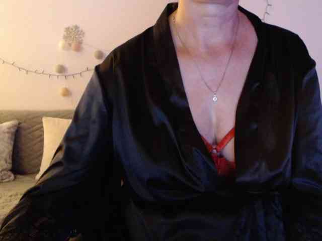 goodSnowQueen webcam