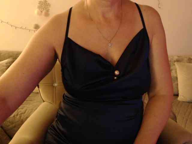 goodSnowQueen webcam