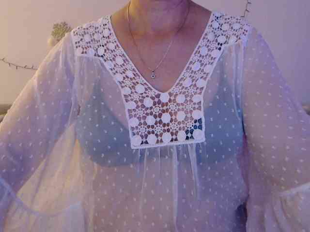 goodSnowQueen webcam