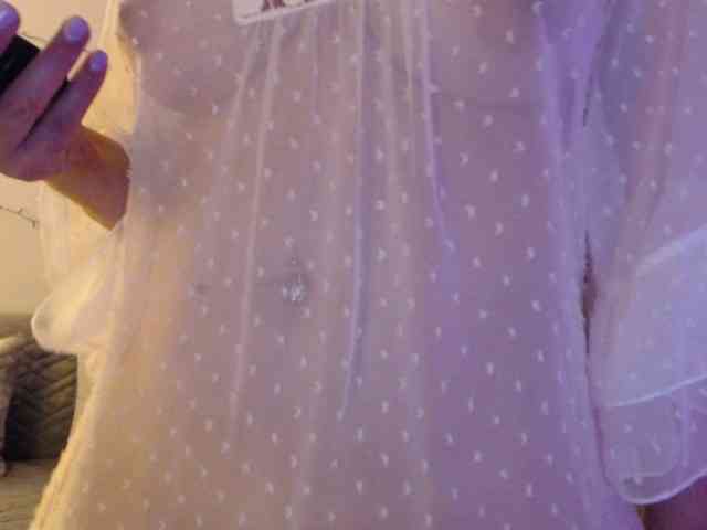 goodSnowQueen webcam