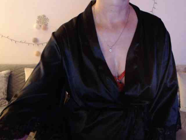 goodSnowQueen webcam
