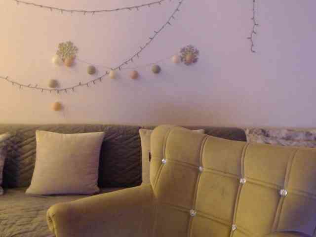 goodSnowQueen webcam