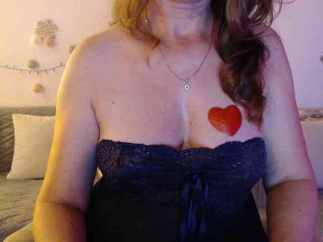 goodSnowQueen webcam