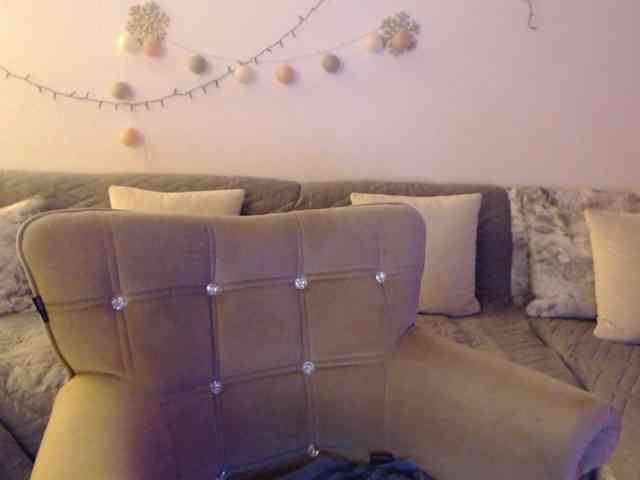 goodSnowQueen webcam