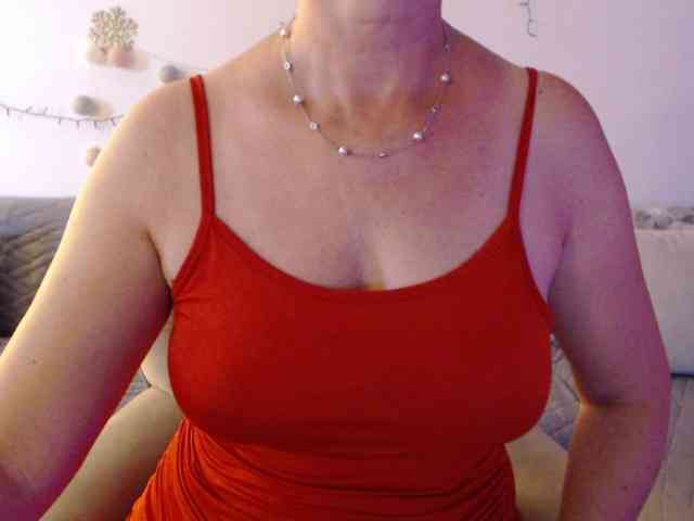 goodSnowQueen webcam