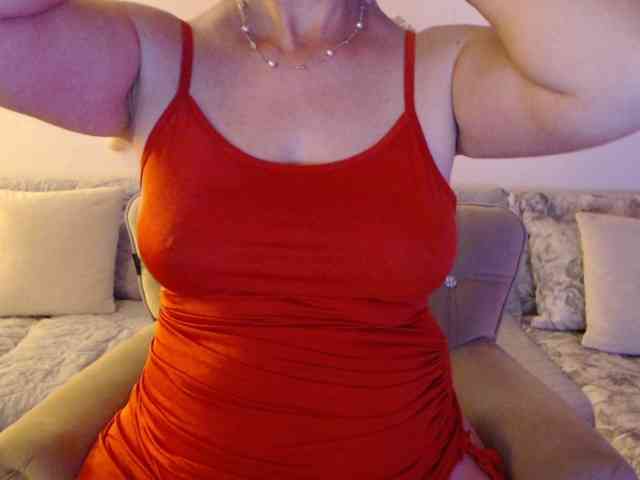 goodSnowQueen webcam