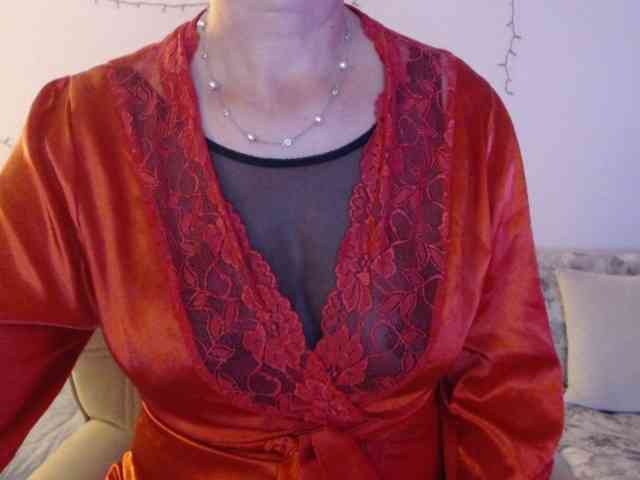 goodSnowQueen webcam