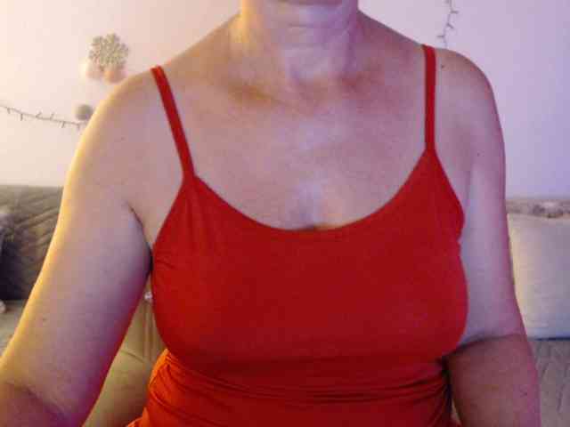 goodSnowQueen webcam