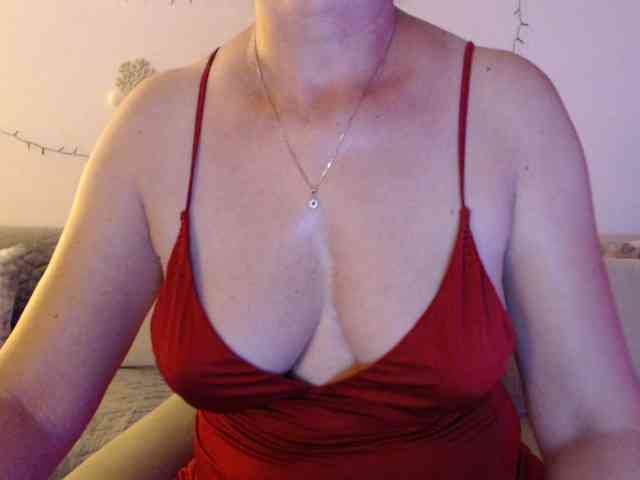goodSnowQueen webcam