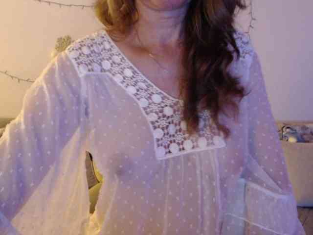 goodSnowQueen webcam