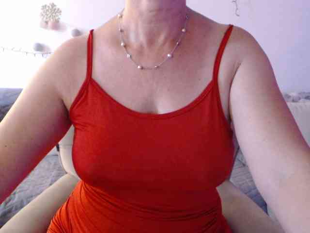 goodSnowQueen webcam