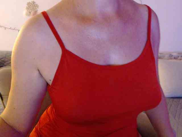 goodSnowQueen webcam