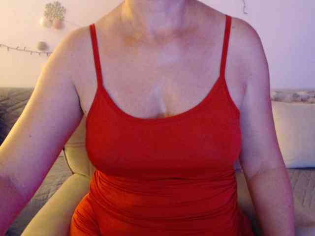 goodSnowQueen webcam