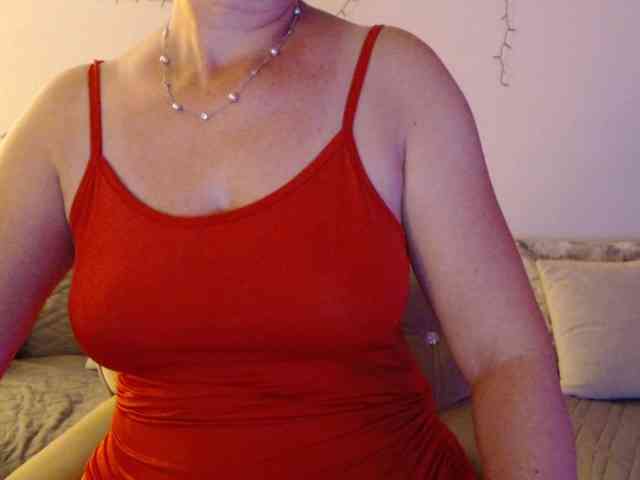 goodSnowQueen webcam