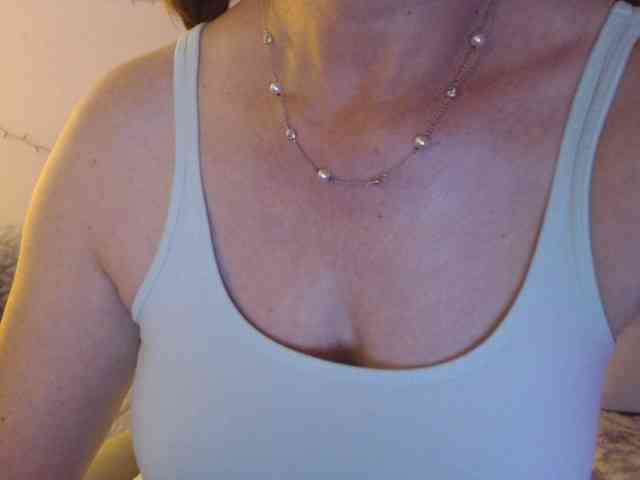 goodSnowQueen webcam