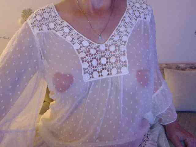 goodSnowQueen webcam