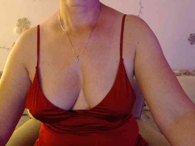 goodSnowQueen webcam