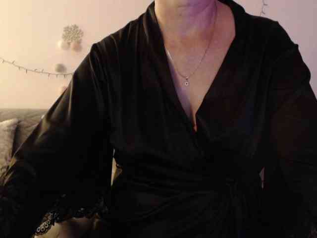 goodSnowQueen webcam