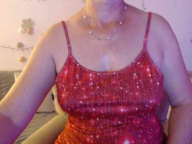 goodSnowQueen webcam