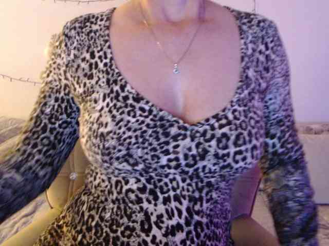 goodSnowQueen webcam