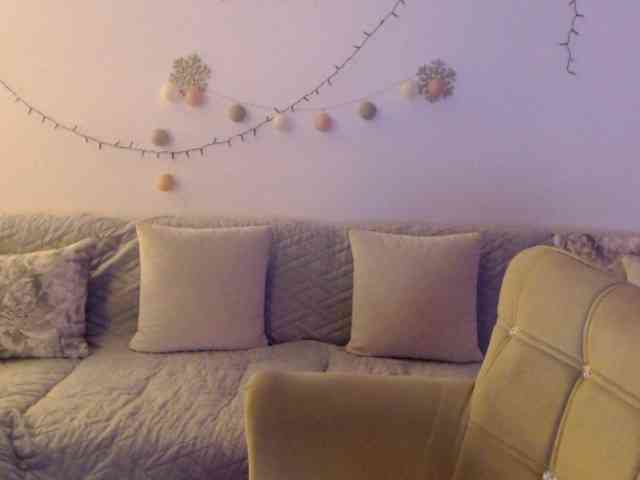goodSnowQueen webcam