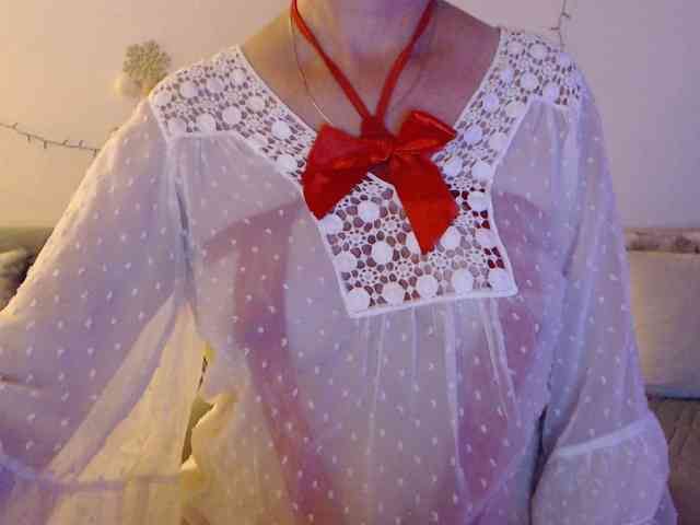goodSnowQueen webcam