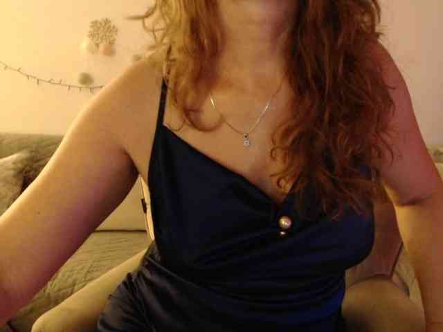 goodSnowQueen webcam