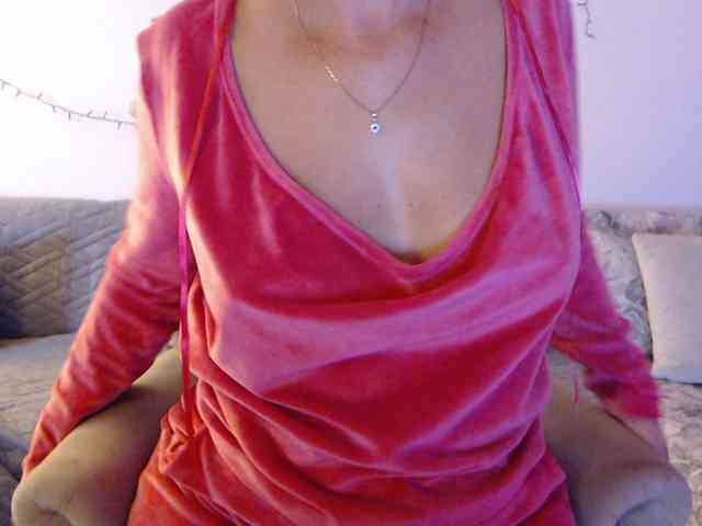 goodSnowQueen webcam