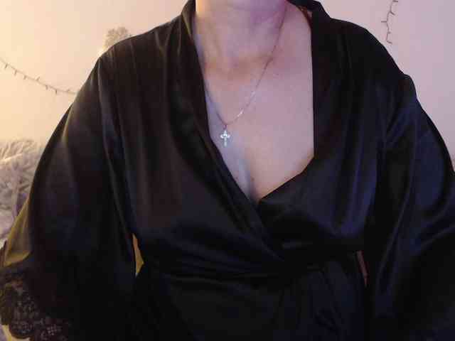 goodSnowQueen webcam