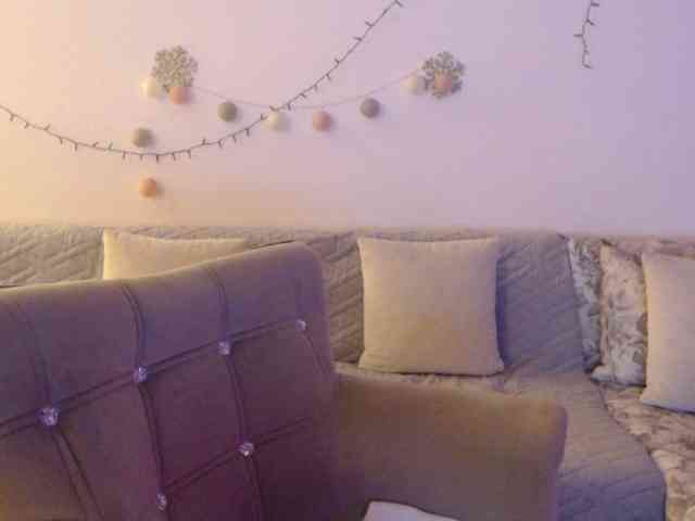 goodSnowQueen webcam