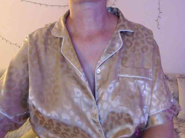 goodSnowQueen webcam