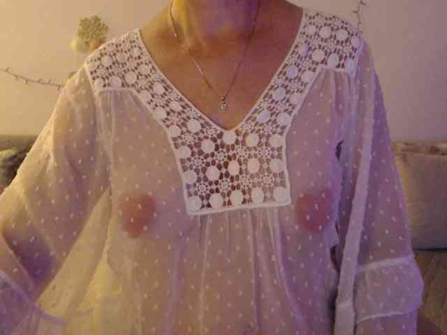 goodSnowQueen webcam