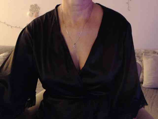 goodSnowQueen webcam