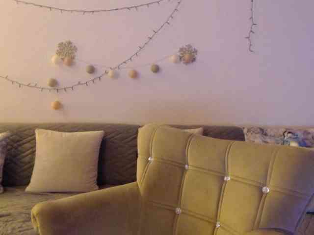 goodSnowQueen webcam