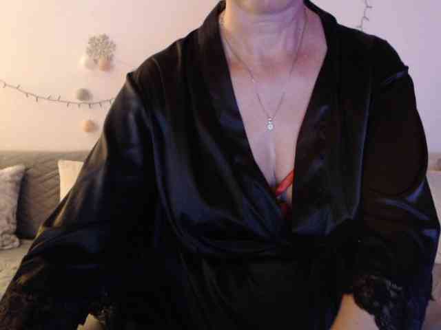 goodSnowQueen webcam