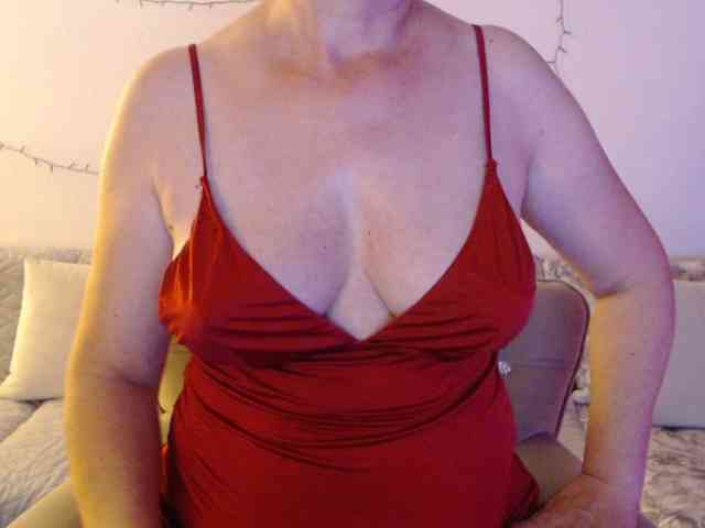 goodSnowQueen webcam