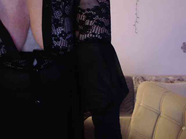 goodSnowQueen webcam