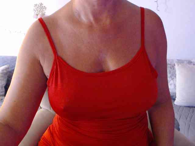 goodSnowQueen webcam